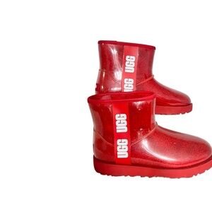 UGG Classic Clear Mini boots in Samba Red sz 8